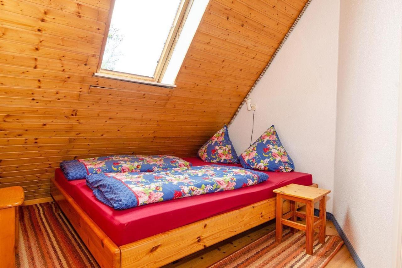 3-R-Ferienwohnung-Fuer-4-Personen-In-Schaprode-Auf-Ruegen-Zi3 Buitenkant foto