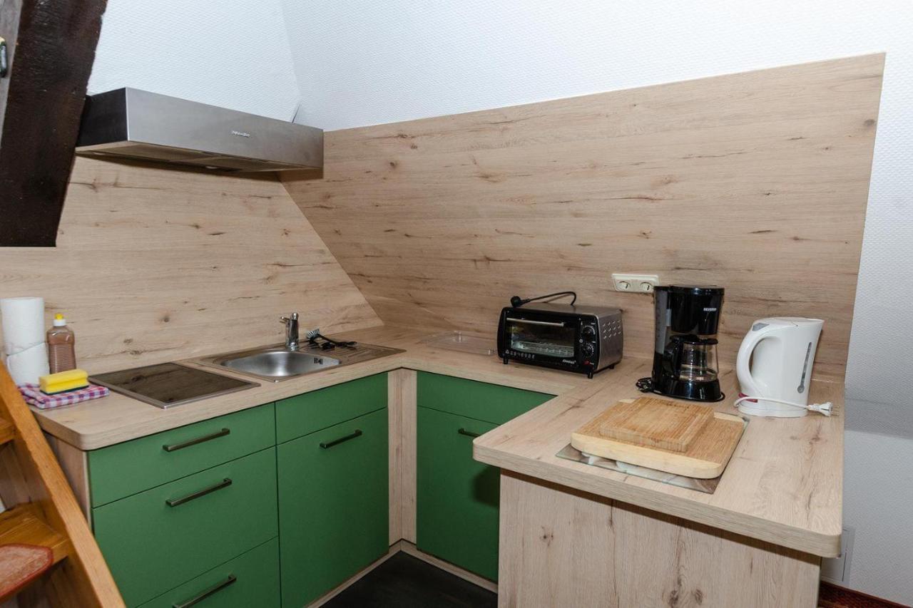 3-R-Ferienwohnung-Fuer-4-Personen-In-Schaprode-Auf-Ruegen-Zi3 Buitenkant foto